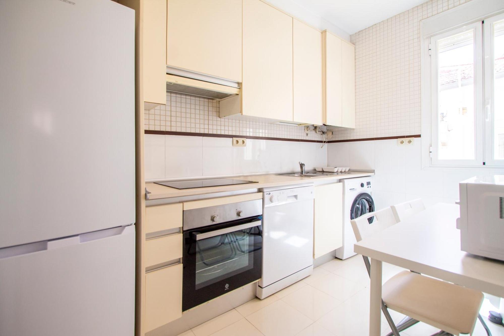 Apartamentos Dali Мадрид Екстер'єр фото