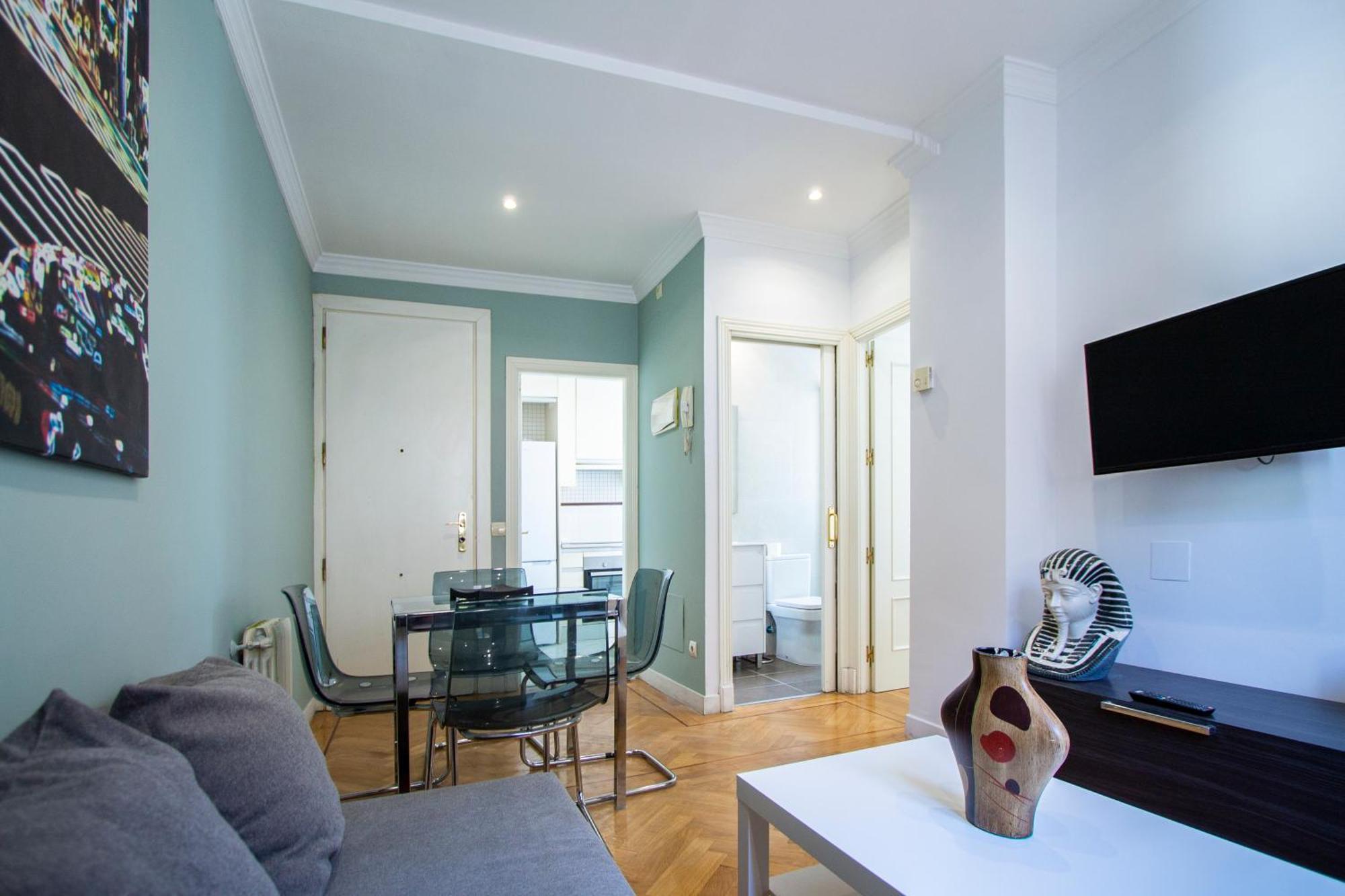 Apartamentos Dali Мадрид Екстер'єр фото