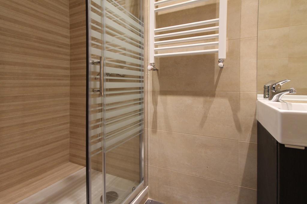 Apartamentos Dali Мадрид Екстер'єр фото