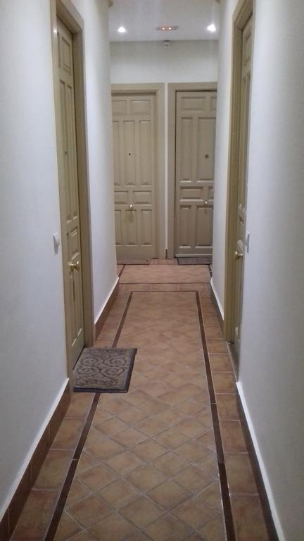 Apartamentos Dali Мадрид Екстер'єр фото